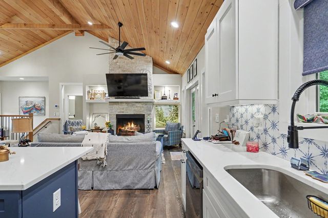 147 Clearview Lane, Blairsville, GA 30512