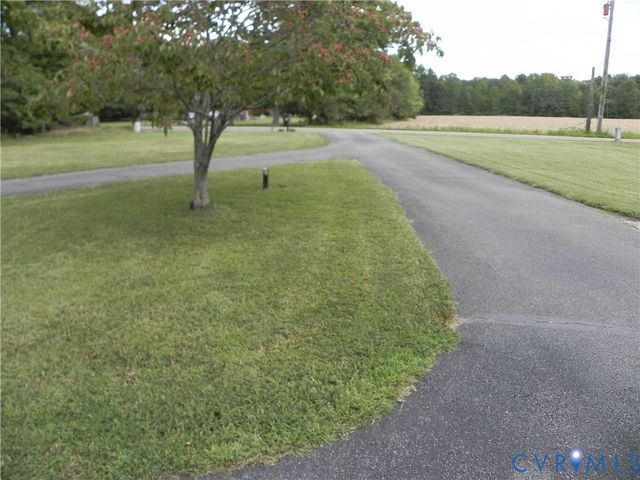 7339 Colts Neck Rd, Mechanicsville, VA 23111