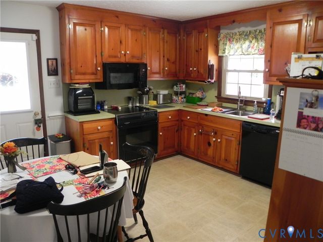7339 Colts Neck Rd, Mechanicsville, VA 23111