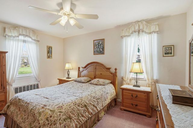 3 Bryant Crescent 1D, White Plains, NY 10605