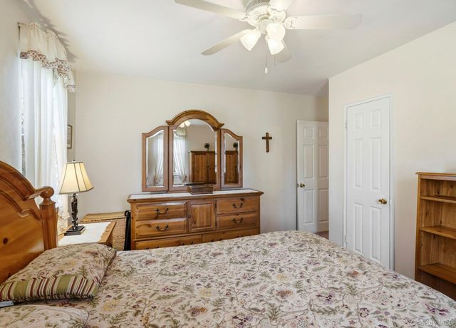 3 Bryant Crescent 1D, White Plains, NY 10605