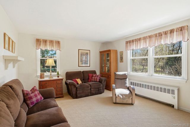 3 Bryant Crescent 1D, White Plains, NY 10605