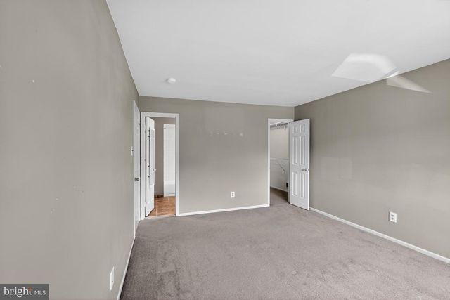 163 HILLCROFT WAY, Newtown, PA 18940