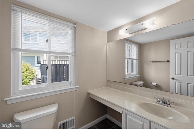 163 HILLCROFT WAY, Newtown, PA 18940