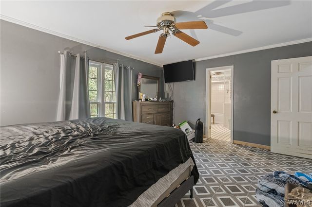 125 Howard Ave, Eutaw, AL 35462