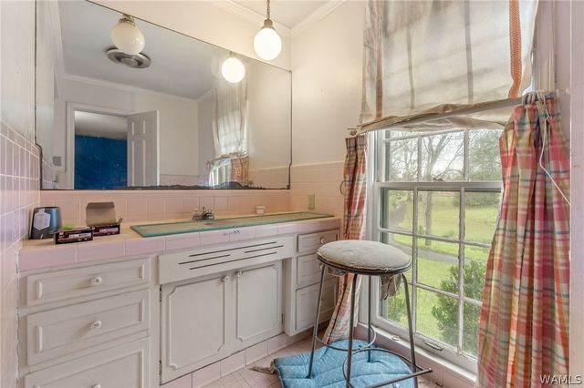 125 Howard Ave, Eutaw, AL 35462