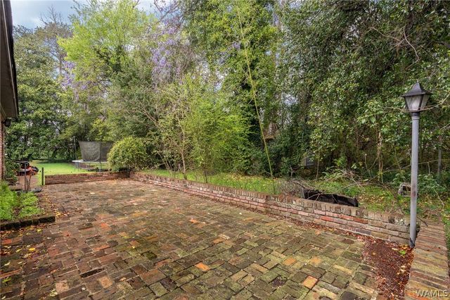 125 Howard Ave, Eutaw, AL 35462