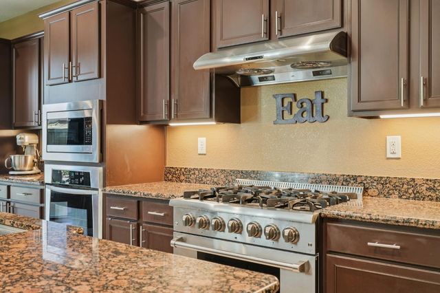 2201 Clearbrook Cir, Roseville, CA 95747