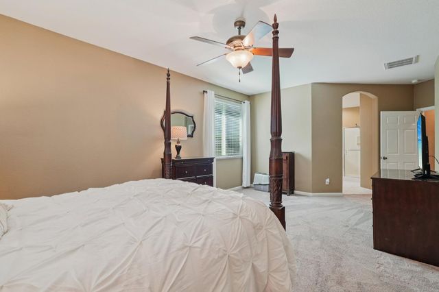 2201 Clearbrook Cir, Roseville, CA 95747