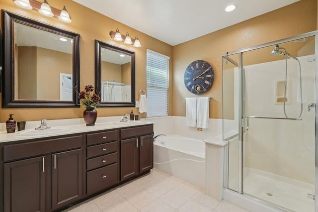 2201 Clearbrook Cir, Roseville, CA 95747