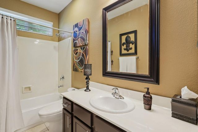 2201 Clearbrook Cir, Roseville, CA 95747