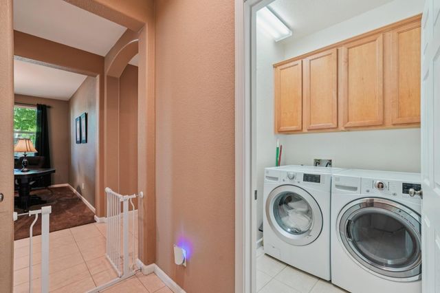 2201 Clearbrook Cir, Roseville, CA 95747