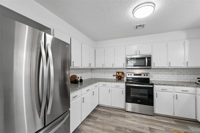 422 Chartrand Avenue, Edmond, OK 73034