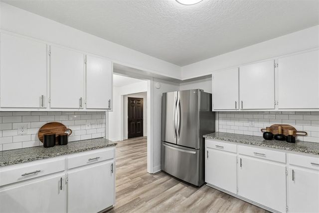 422 Chartrand Avenue, Edmond, OK 73034