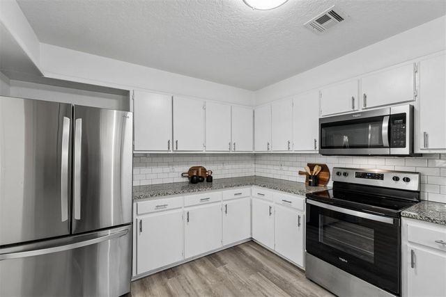 422 Chartrand Avenue, Edmond, OK 73034