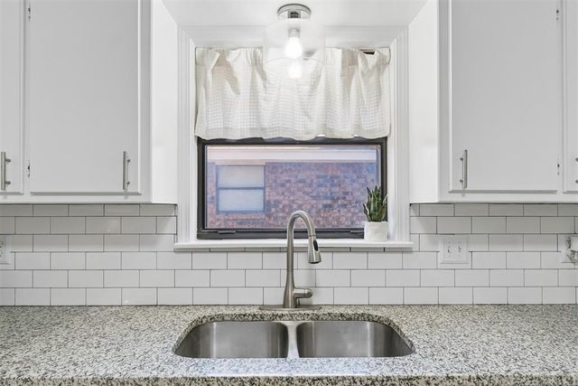 422 Chartrand Avenue, Edmond, OK 73034