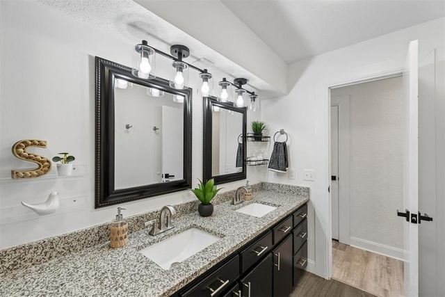 422 Chartrand Avenue, Edmond, OK 73034