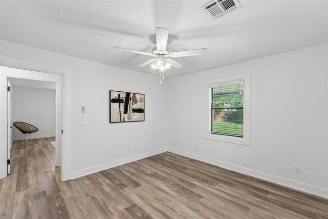 422 Chartrand Avenue, Edmond, OK 73034