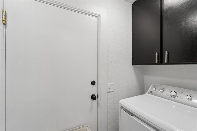 422 Chartrand Avenue, Edmond, OK 73034