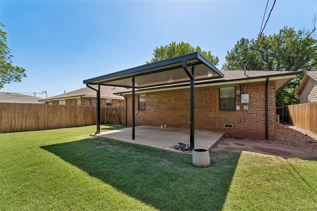 422 Chartrand Avenue, Edmond, OK 73034