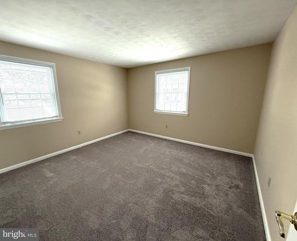 15 MANOR DRIVE, Mechanicsburg, PA 17055