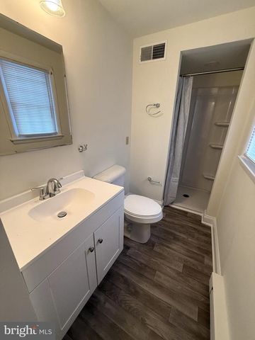 15 MANOR DRIVE, Mechanicsburg, PA 17055