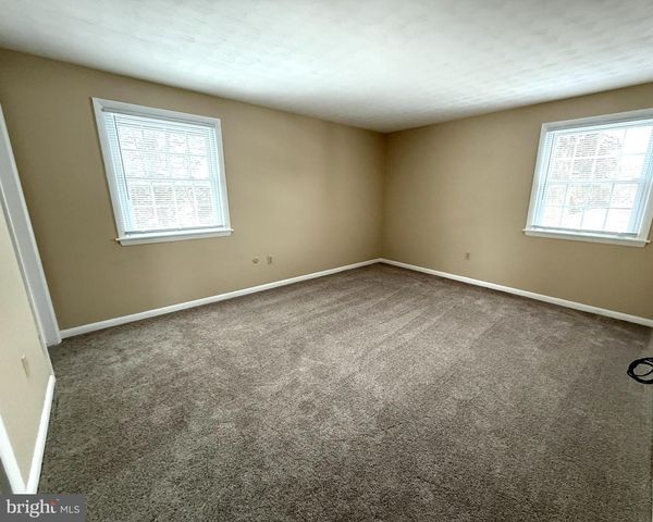 15 MANOR DRIVE, Mechanicsburg, PA 17055