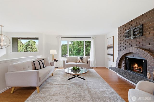 927 217th Street SW, Bothell, WA 98021