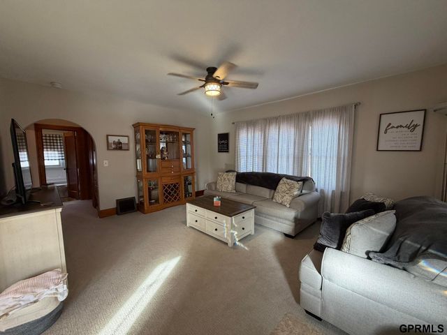 612 W 2nd Street, Wilber, NE 68465