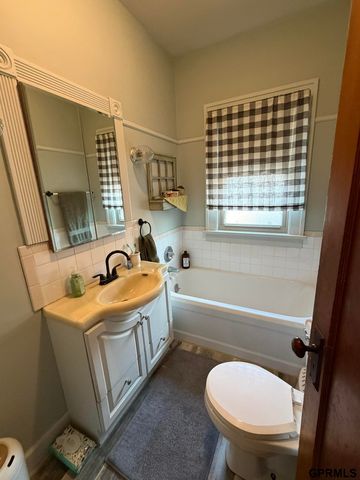 612 W 2nd Street, Wilber, NE 68465