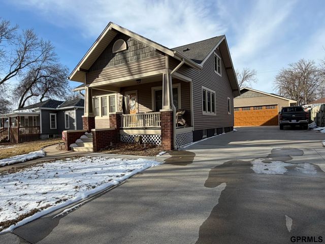 612 W 2nd Street, Wilber, NE 68465