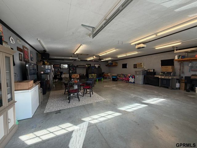 612 W 2nd Street, Wilber, NE 68465