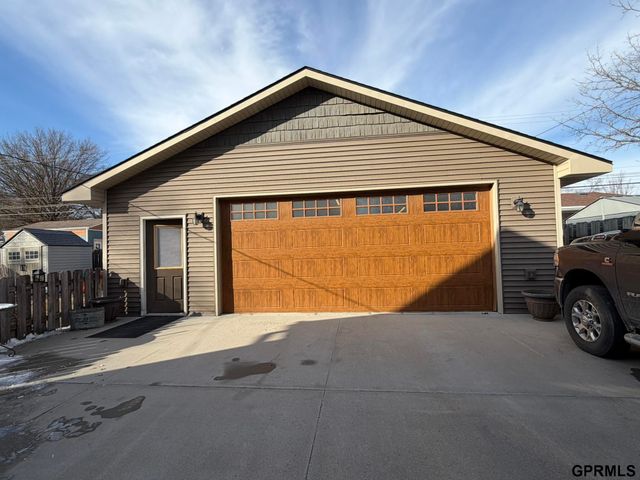 612 W 2nd Street, Wilber, NE 68465