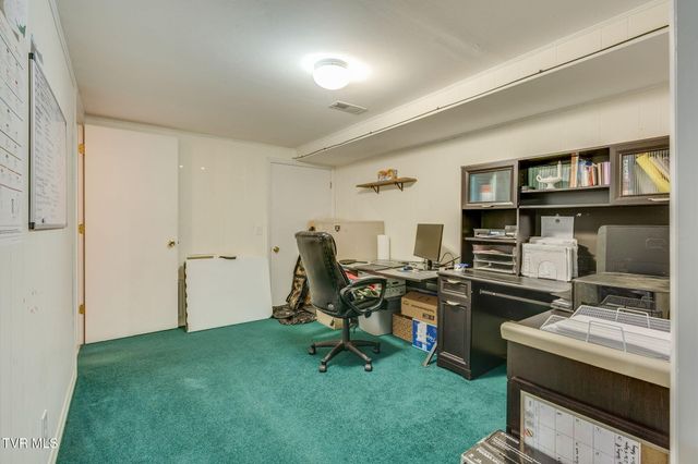 509 Pine Ridge Road, Johnson City, TN 37601