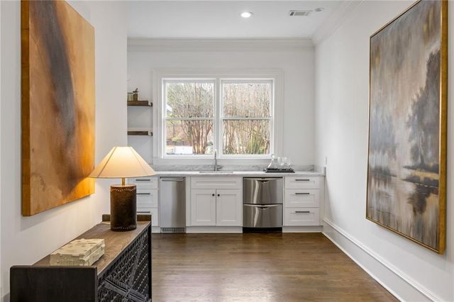 4571 Columns SE Drive, Marietta, GA 30067