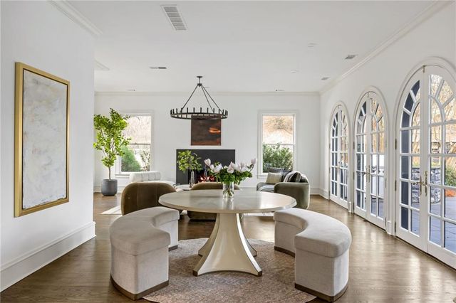 4571 Columns SE Drive, Marietta, GA 30067