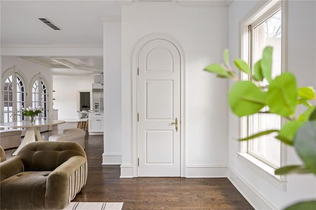 4571 Columns SE Drive, Marietta, GA 30067