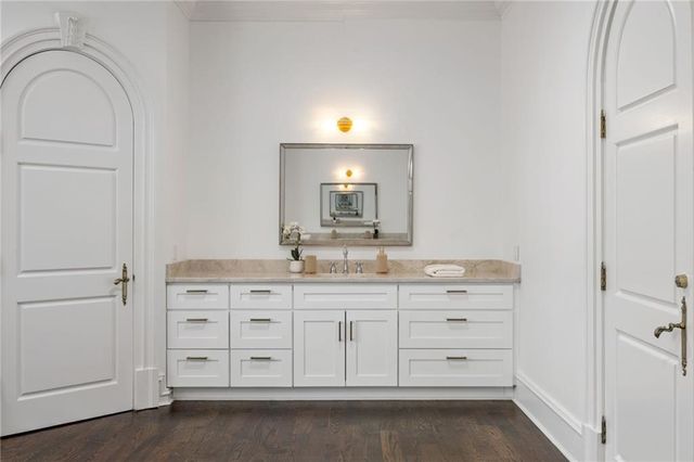 4571 Columns SE Drive, Marietta, GA 30067