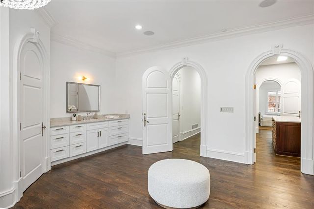 4571 Columns SE Drive, Marietta, GA 30067