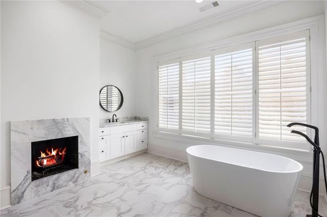 4571 Columns SE Drive, Marietta, GA 30067