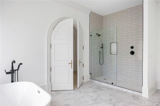 4571 Columns SE Drive, Marietta, GA 30067