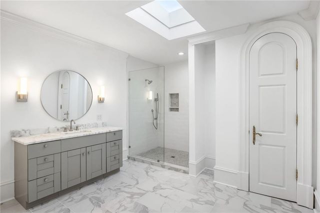 4571 Columns SE Drive, Marietta, GA 30067