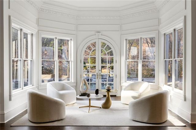 4571 Columns SE Drive, Marietta, GA 30067