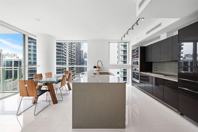 1080 Brickell Ave 2509, Miami, FL 33131