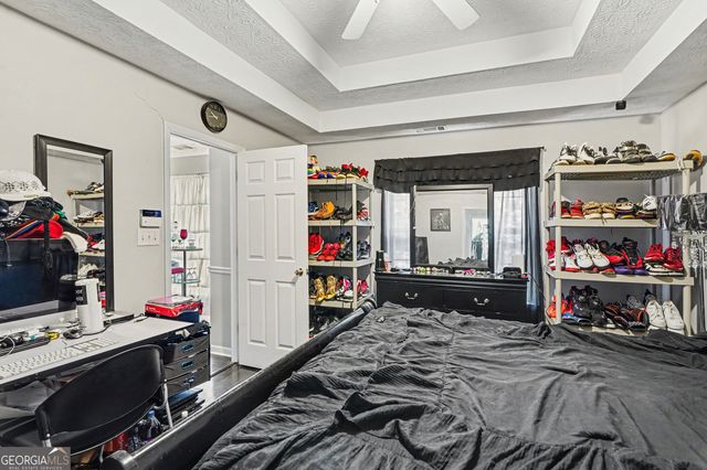 176 Shoreline Way, Hampton, GA 30228