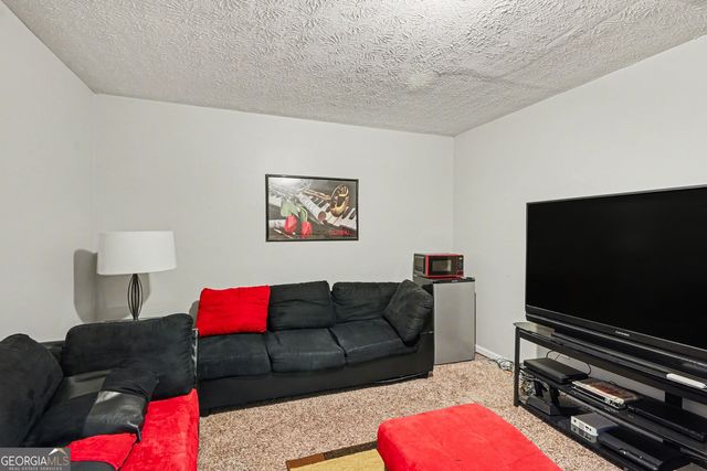 176 Shoreline Way, Hampton, GA 30228