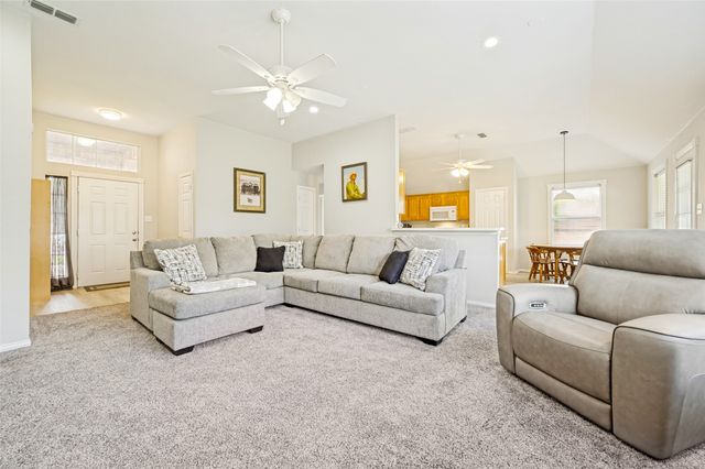 206 Ridge View Court, Decatur, TX 76234