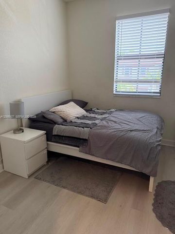 3428 W 106th Street 3428, Hialeah, FL 33018