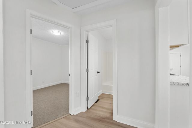 5106 Laughlin Ave, Louisville, KY 40214