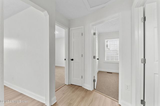 5106 Laughlin Ave, Louisville, KY 40214